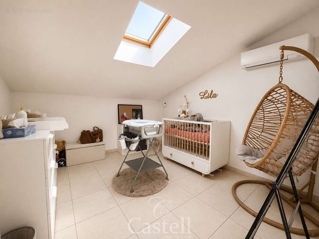 ***appartement duplex 4 pièces de 90 m² avec terrasse, 2 parkings et cellier  en plein cur de ville*** - photo 11