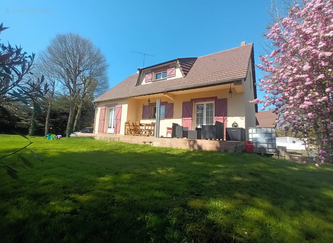 Maison à VERT-EN-DROUAIS