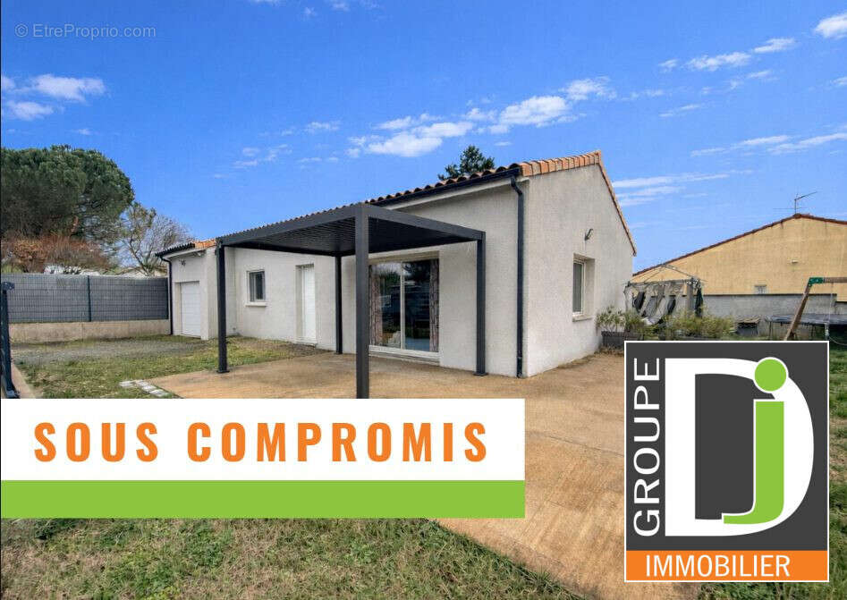 Maison à AOUSTE-SUR-SYE