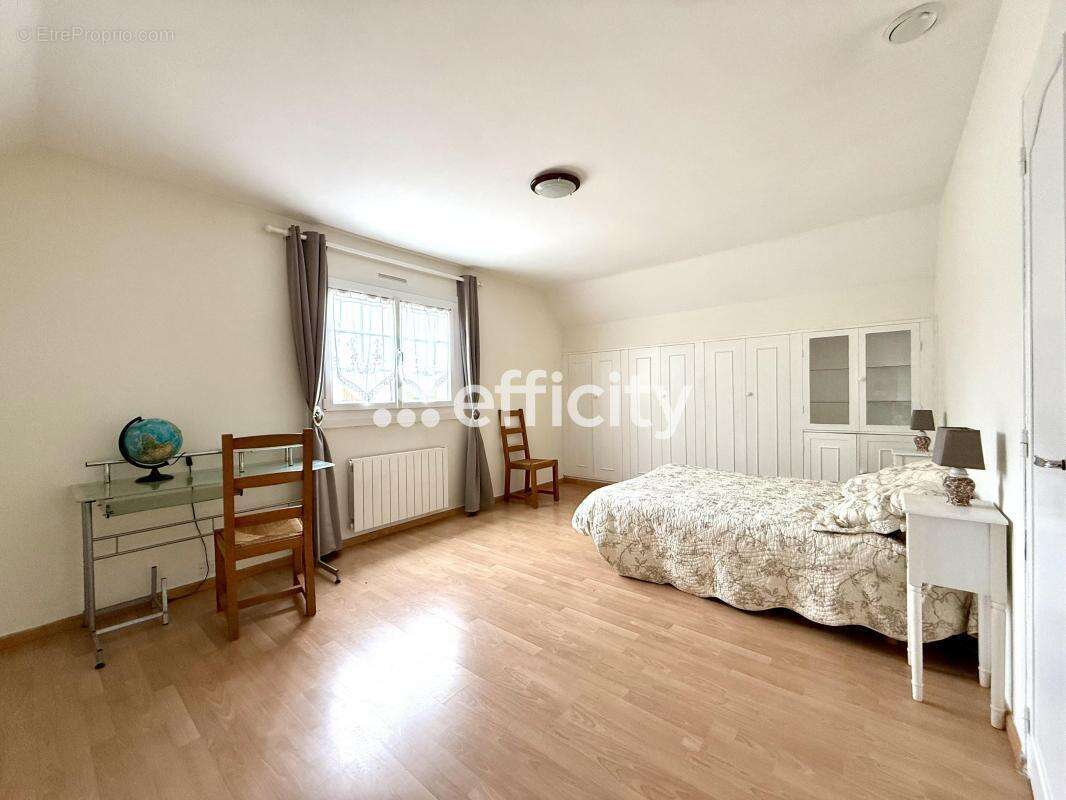 Maison à SAINT-CYR-EN-VAL