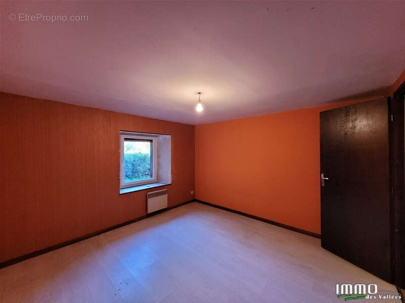 Appartement à FRESSE-SUR-MOSELLE