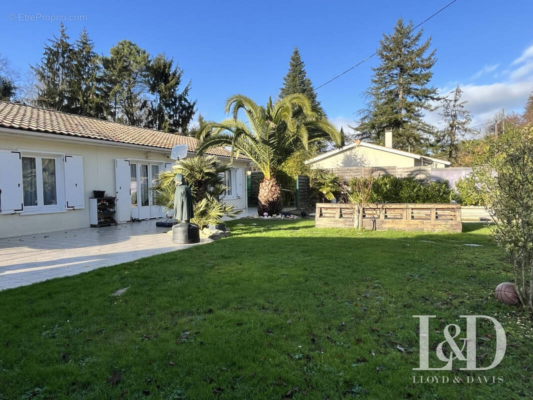 Maison à SAINT-CIERS-DE-CANESSE