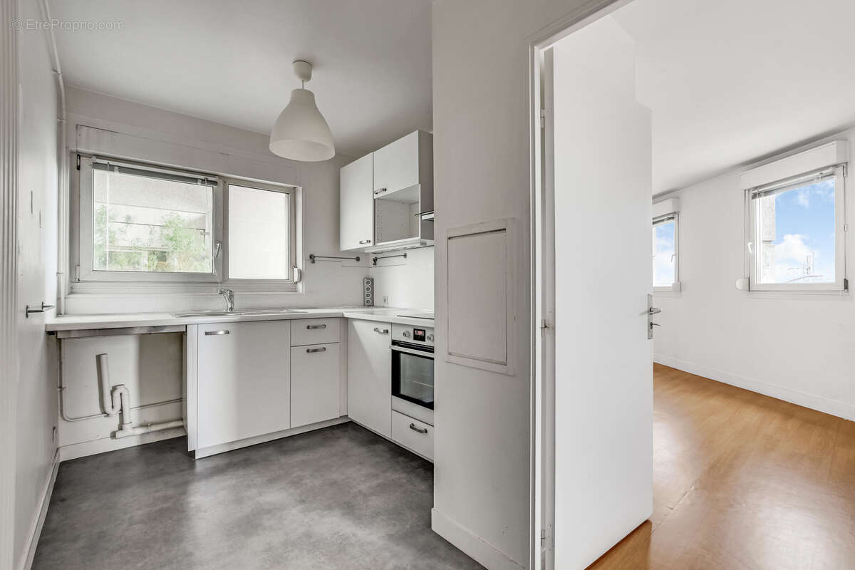 Appartement à PARIS-19E