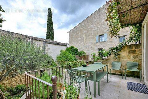 Maison à UZES