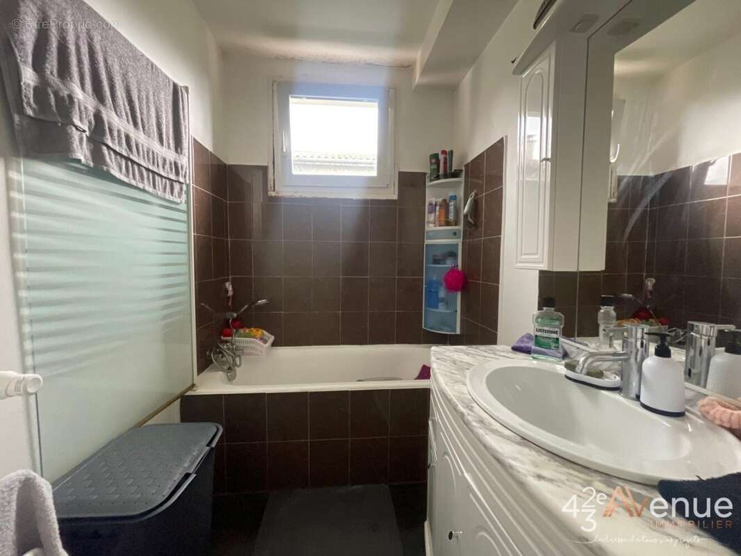 Appartement à SAINT-ETIENNE