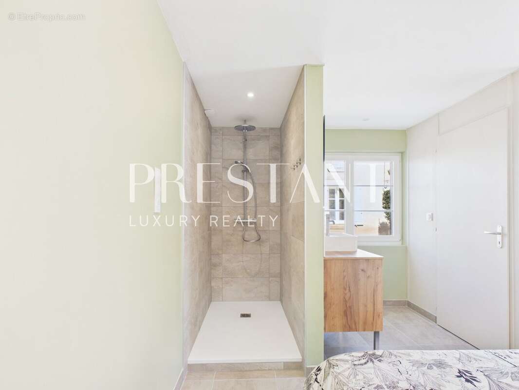 Maison à SAINT-BRICE