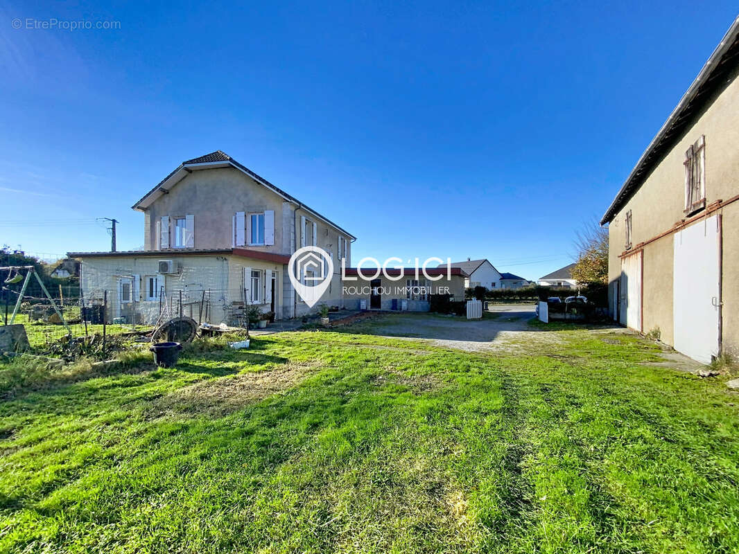 Maison à CAUBIOS-LOOS