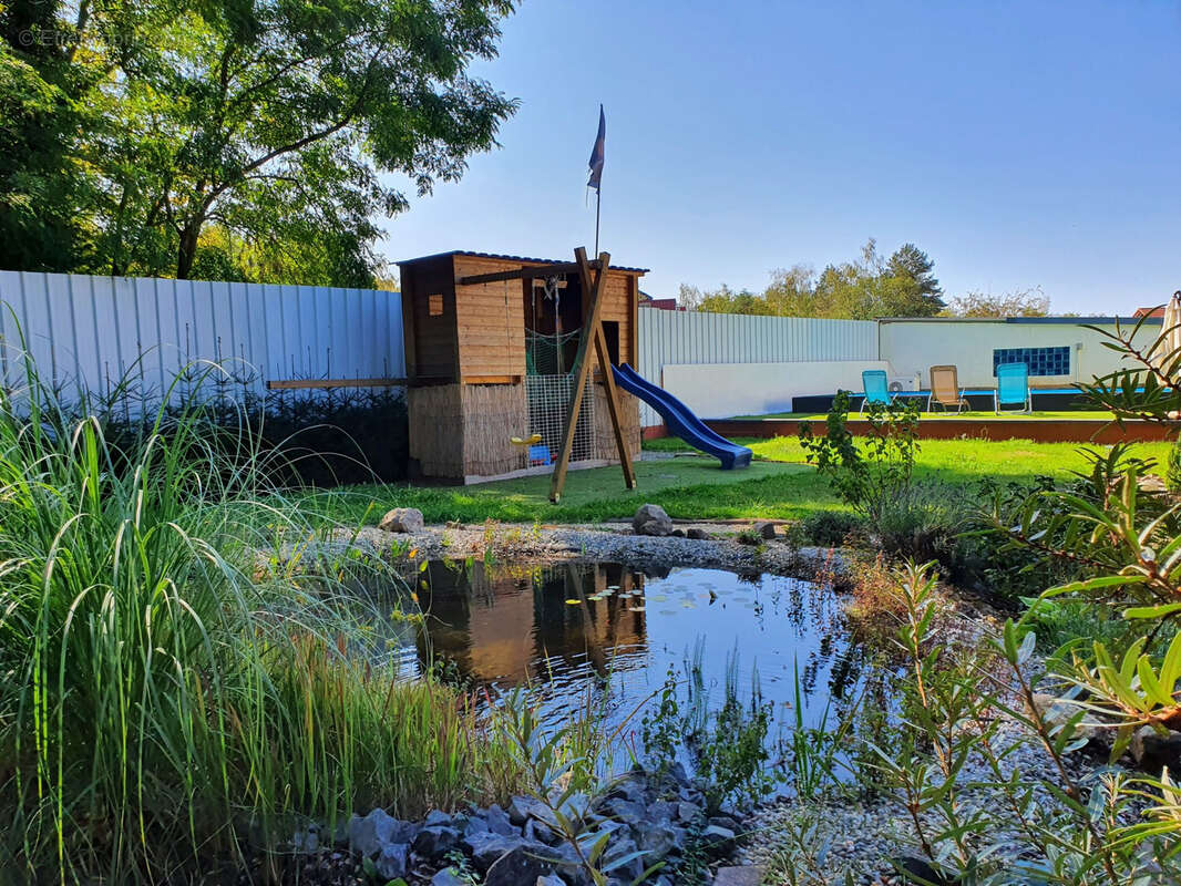 Maison 5 pièces de 130 m2 avec piscine et sous-sol - photo 2