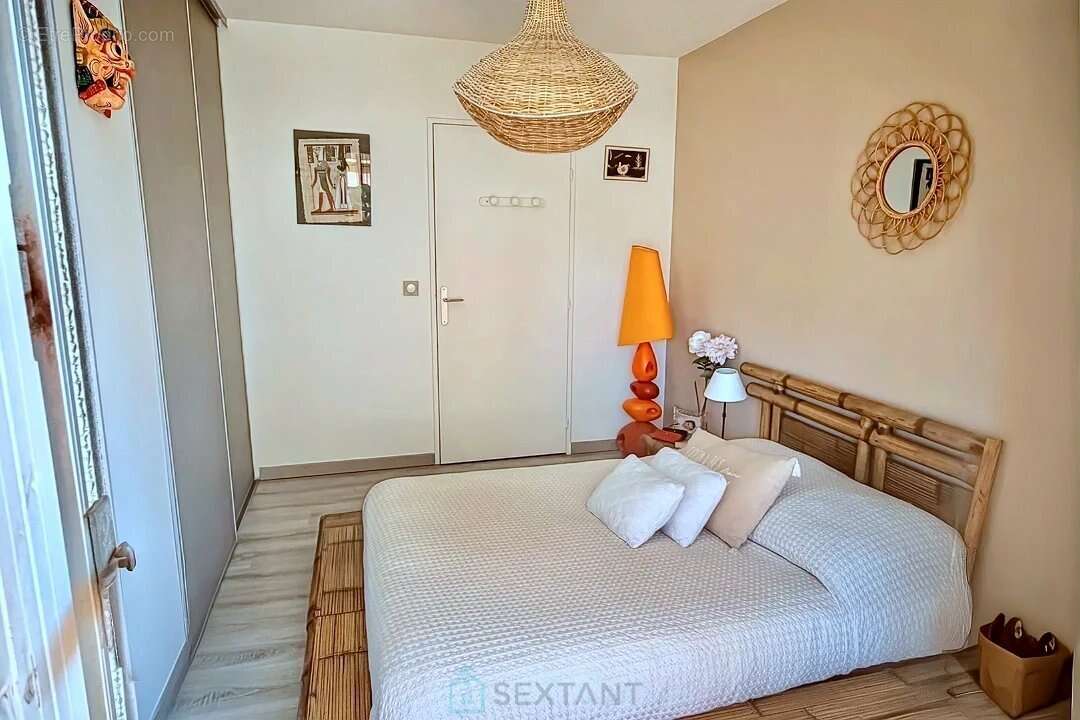 Appartement à SAINT-LAURENT-DU-VAR