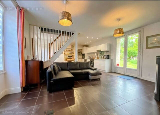 Maison à AIGREFEUILLE-D'AUNIS