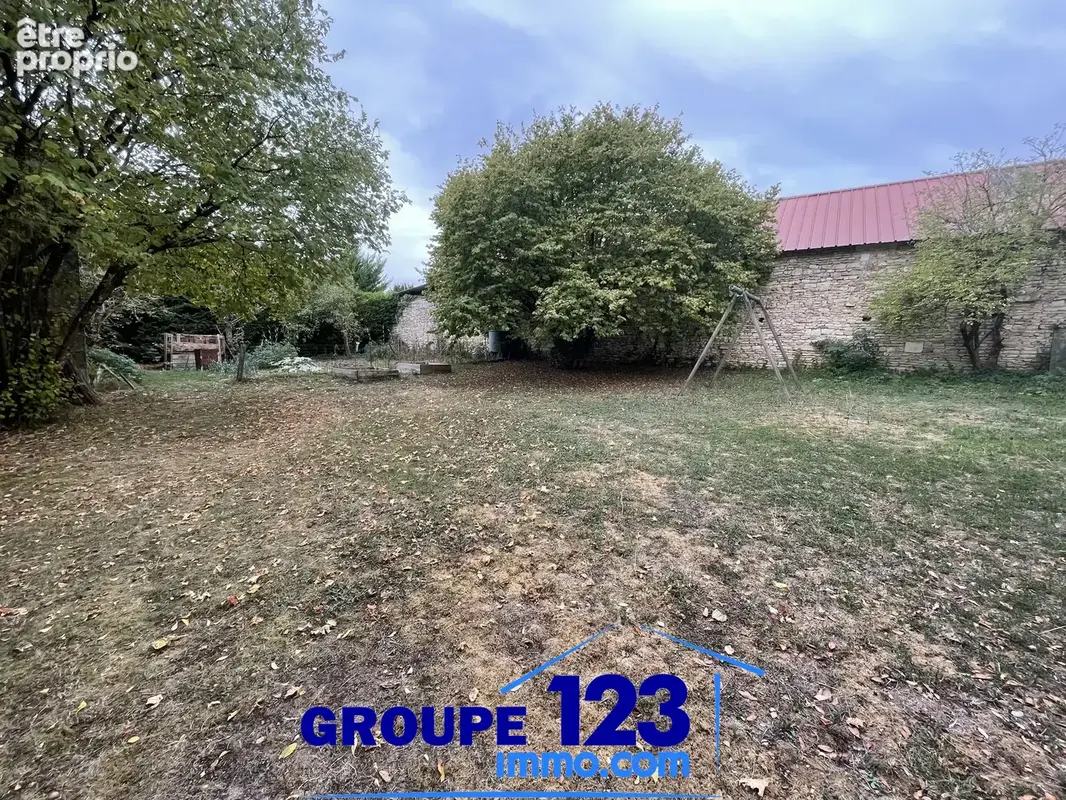 Au coeur de la Puisaye touristique, double longère de 390 m2 sur terrain de 2413m2 au calme - photo 30