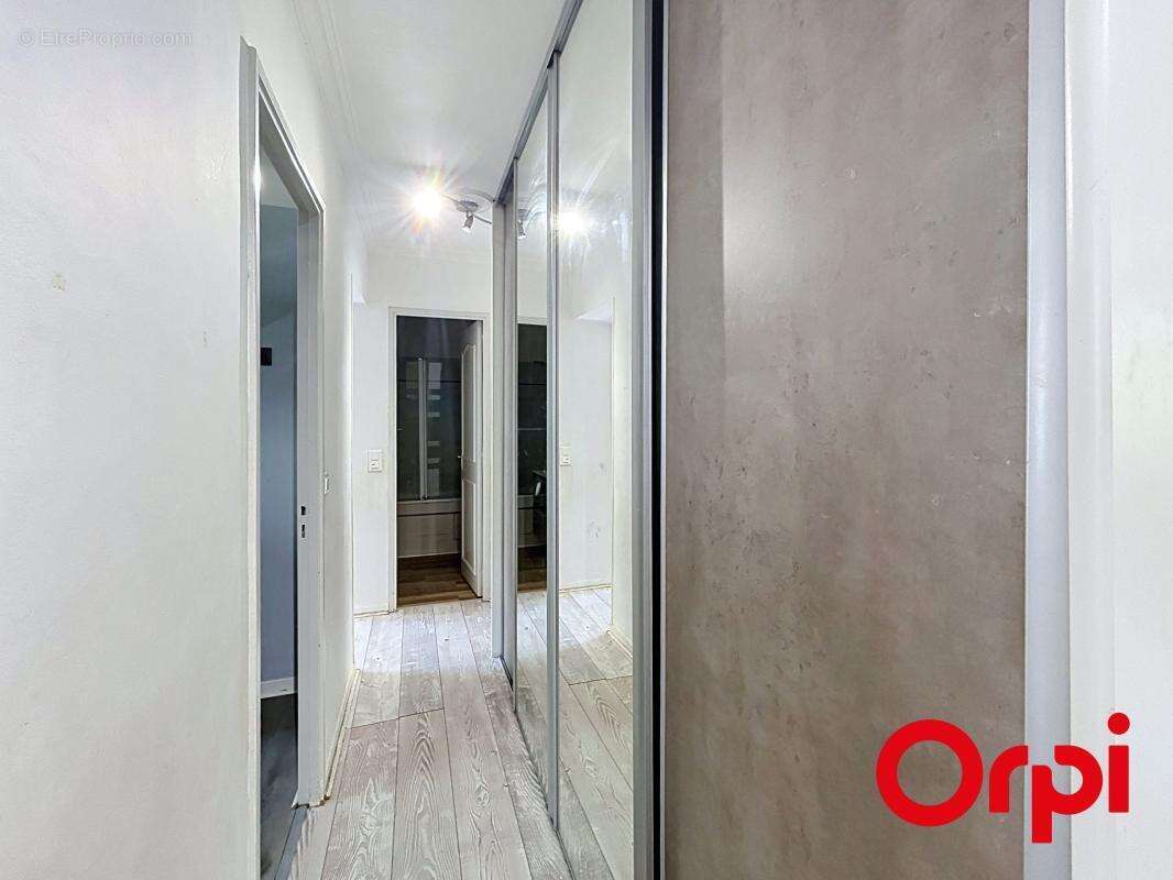  exclusivité orpi – toulon ouest / valbourdin – t4 de 82 m² - photo 13