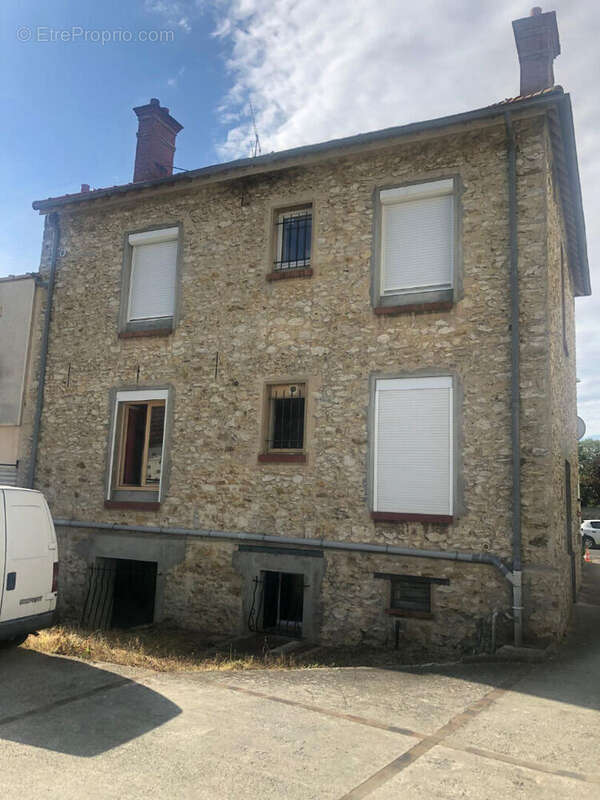 Appartement à MOISSY-CRAMAYEL