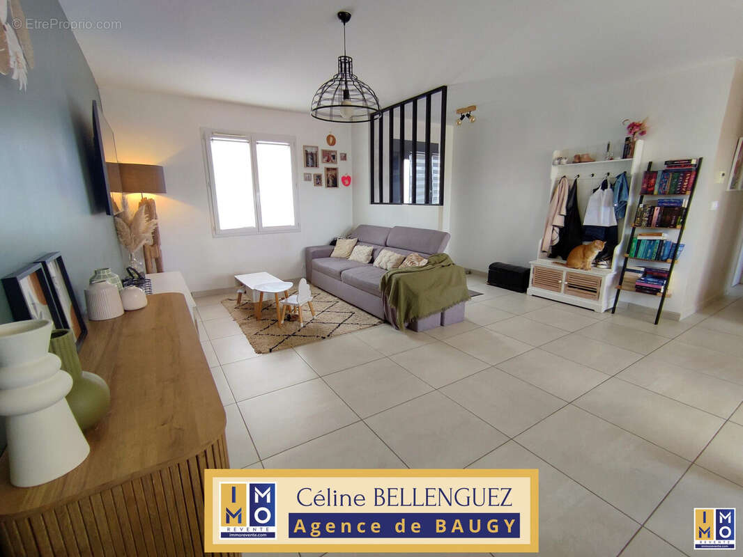 Maison à MOULINS-SUR-YEVRE