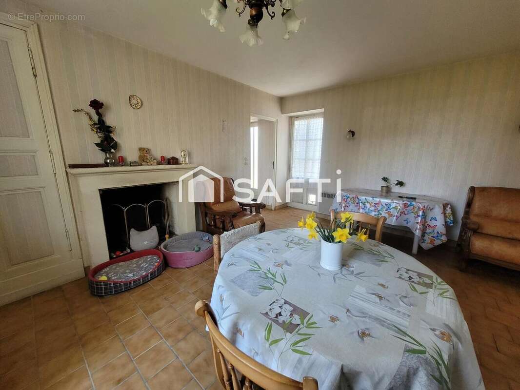 Photo 2 - Maison à DESCARTES