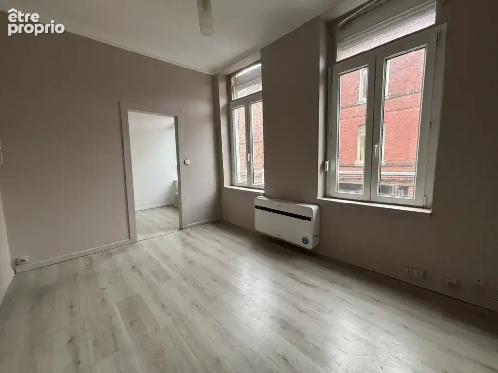 Lille saint-maurice pellevoisin   appartement t2 lumineux et climatisé   petite copropriété - photo 2
