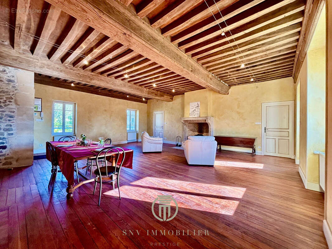 Maison à PARAY-LE-MONIAL