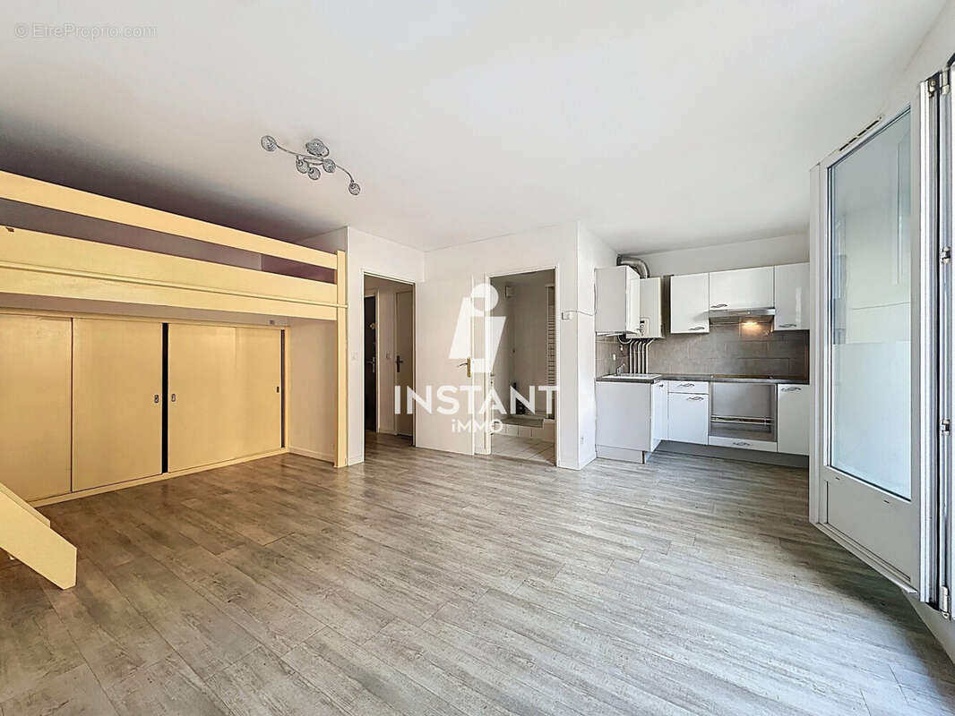 Appartement à PONTAULT-COMBAULT