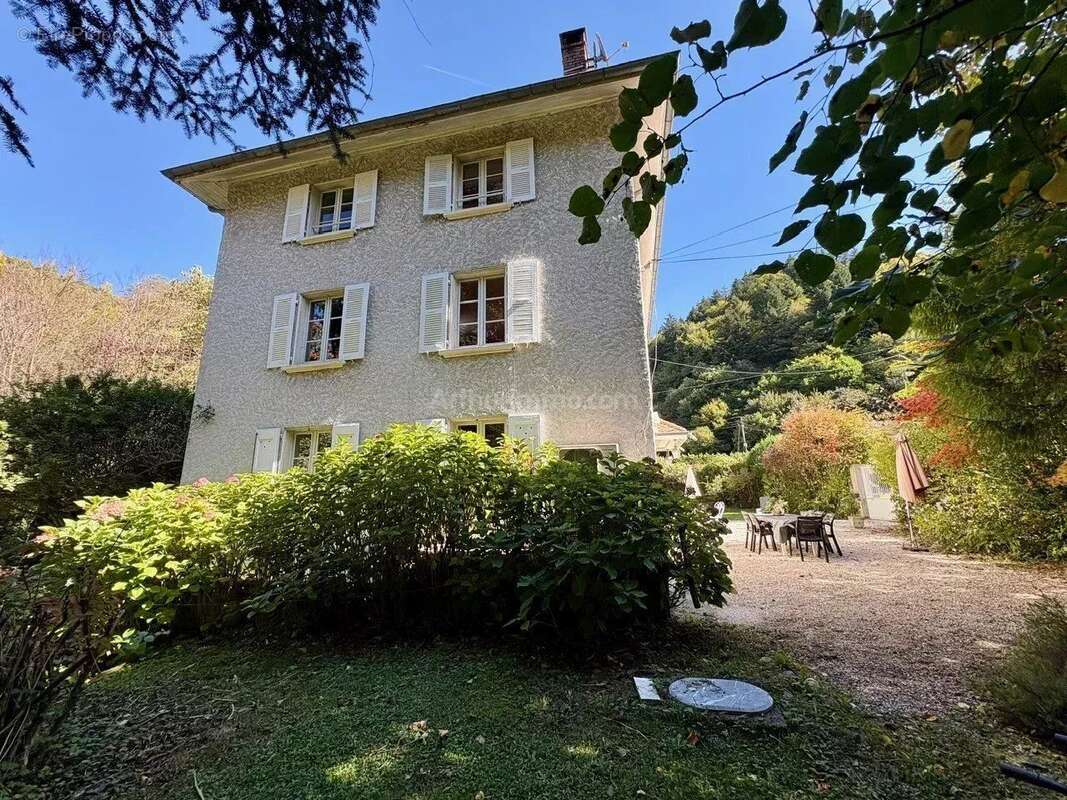 Maison à SAINT-MARTIN-D&#039;URIAGE