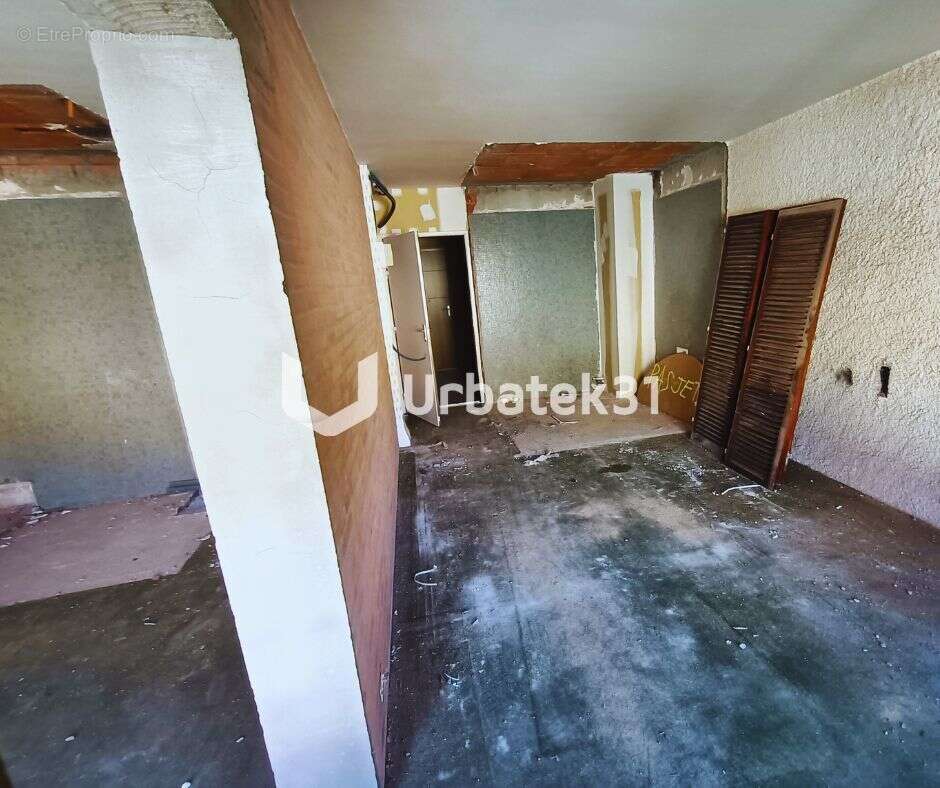 Appartement à AX-LES-THERMES