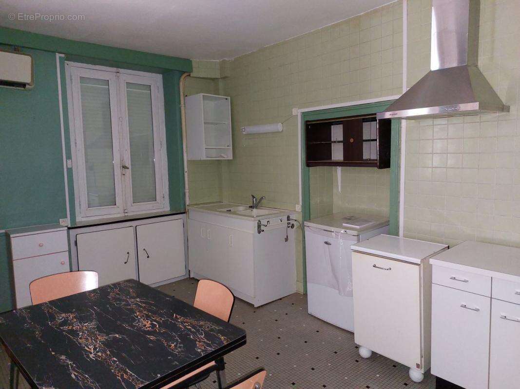 Maison à CLUGNAT
