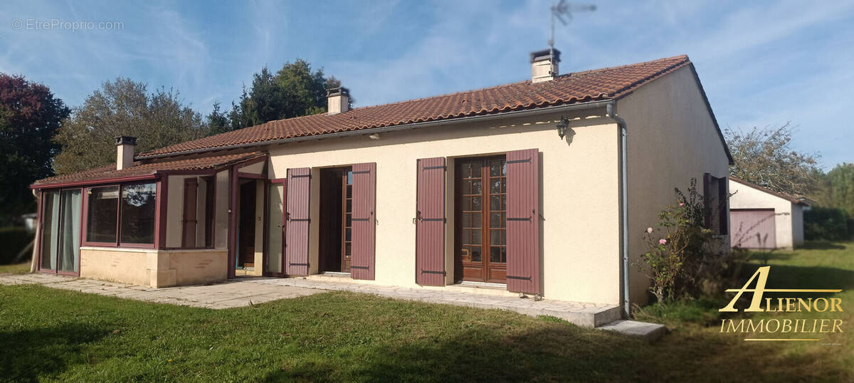 Maison à MOULEYDIER