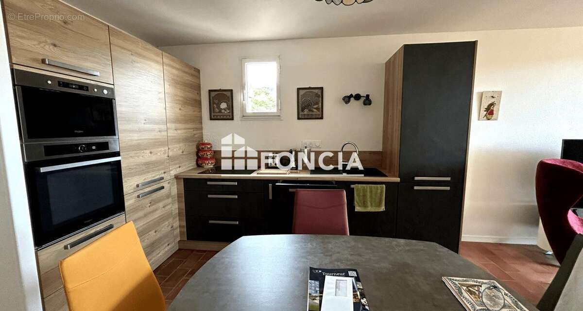 Appartement à SIX-FOURS-LES-PLAGES