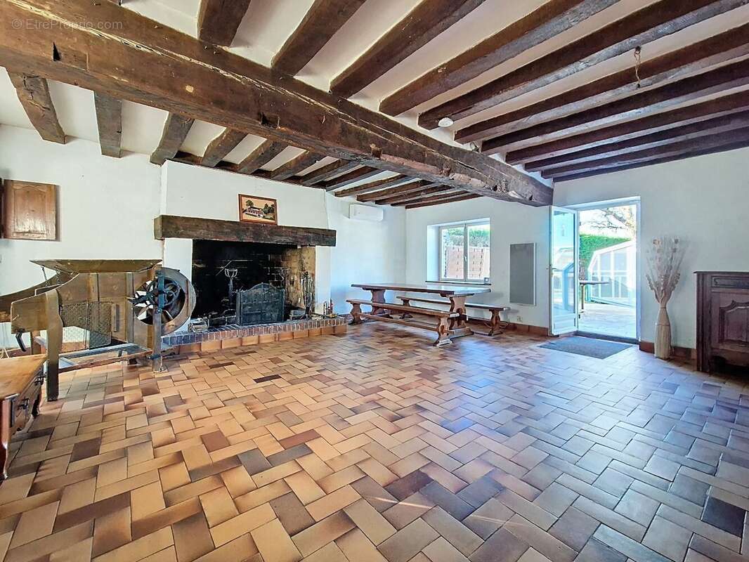 Maison à NOGENT-SUR-VERNISSON