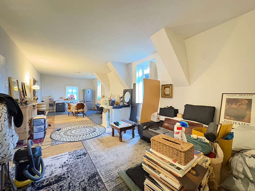 Appartement à SAINTE-LIVRADE-SUR-LOT