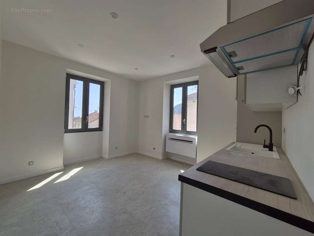 Appartement à LA TURBIE