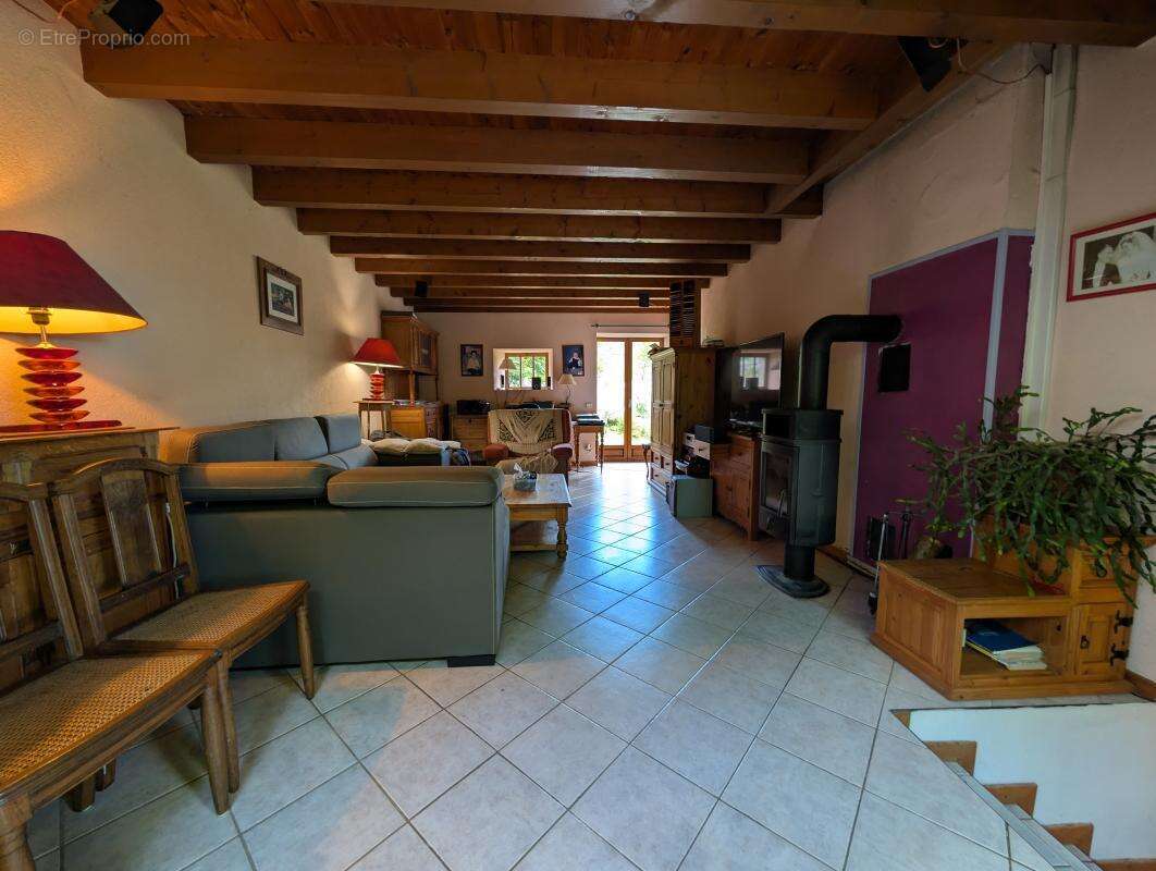 Maison à MOYE