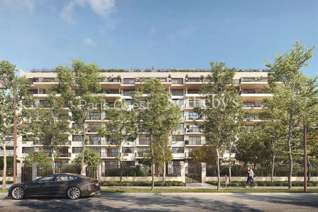 Appartement à NEUILLY-SUR-SEINE