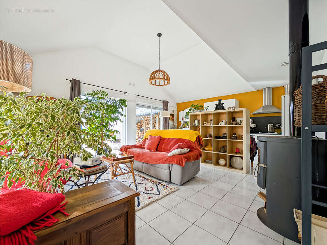 Maison à LE TRONCHET