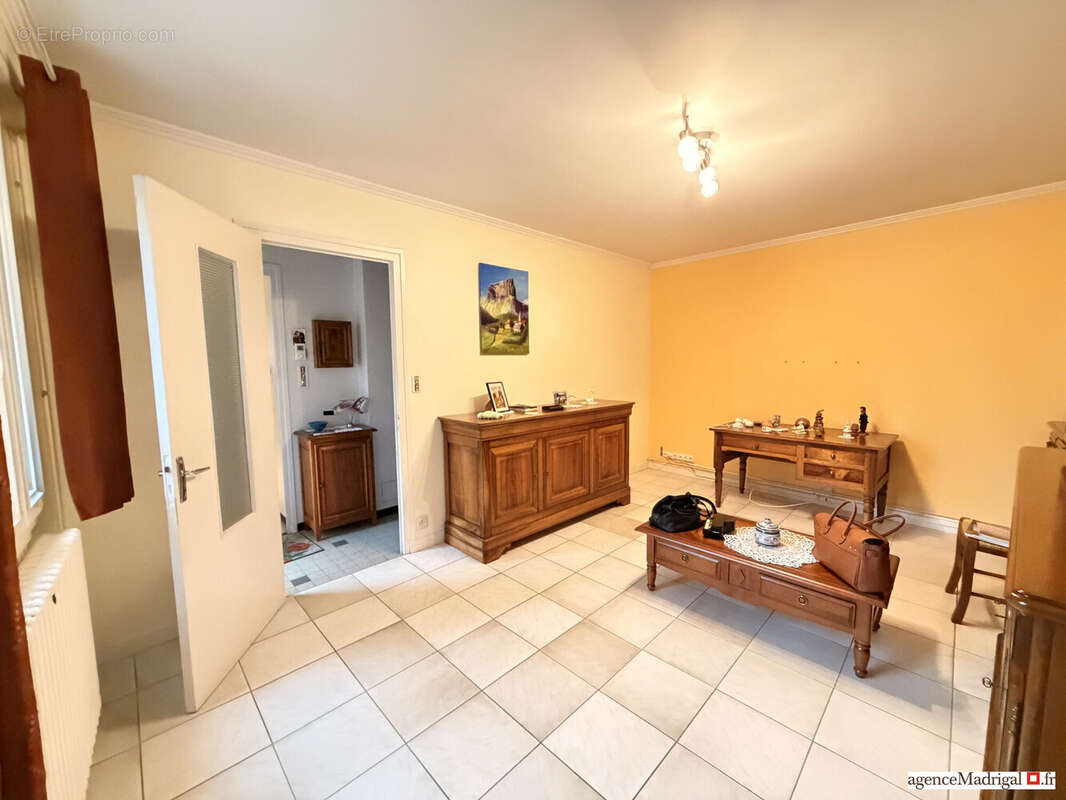 Maison 103 m² à Le Grand-Lemps  - photo 4