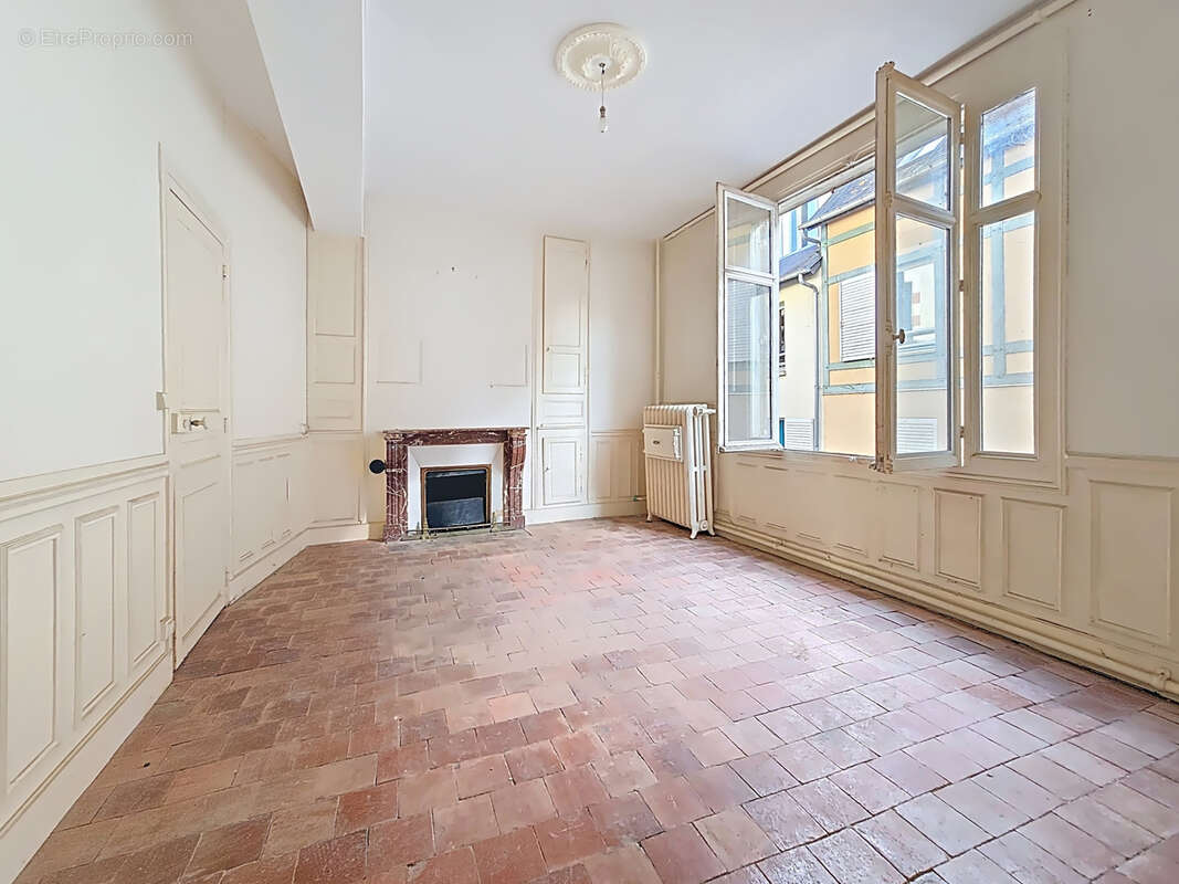 Maison à AUBIGNY-SUR-NERE