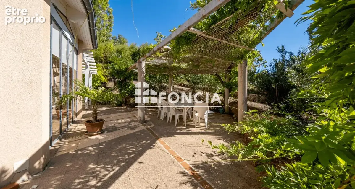 Villa bioclimatique de 170 m² sur terrain arboré de 4 000 m² à Vigoulet-Auzil, calme absolu et sans vis-à-vis - photo 2