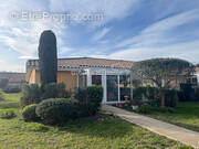 Maison à JONQUIERES-SAINT-VINCENT