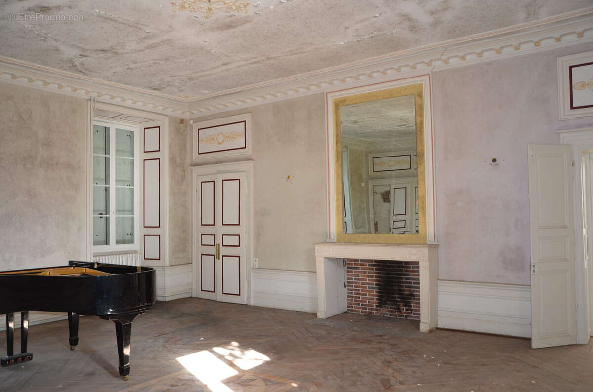Maison à LE CHATELET