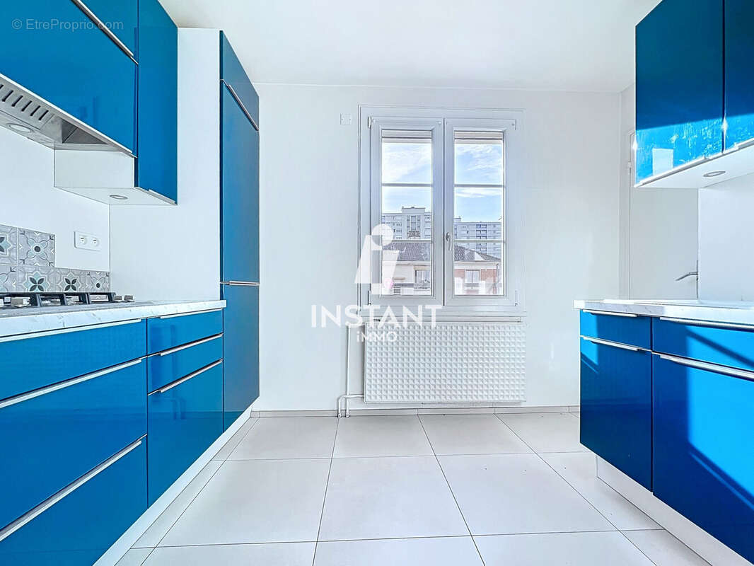 Cuisine - Appartement à VITRY-SUR-SEINE
