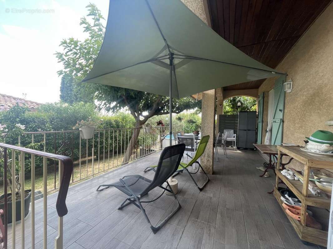 Maison à SAINT-FELIX-DE-LODEZ