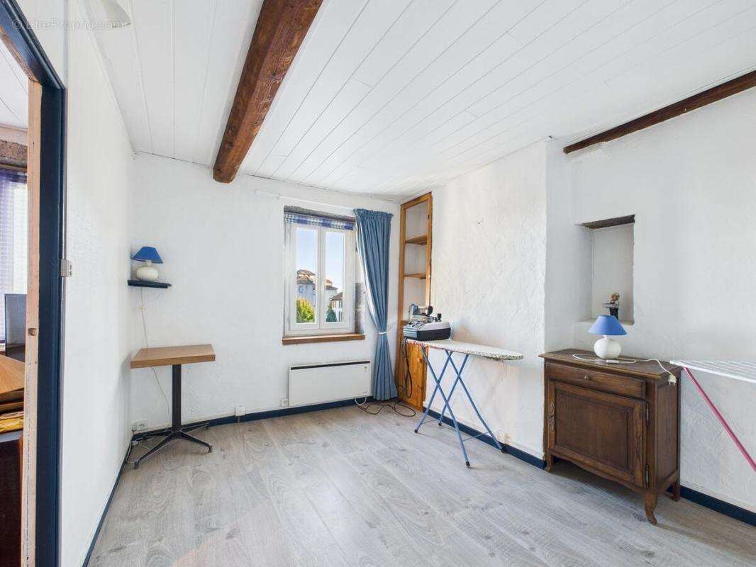 Maison à VOLVIC