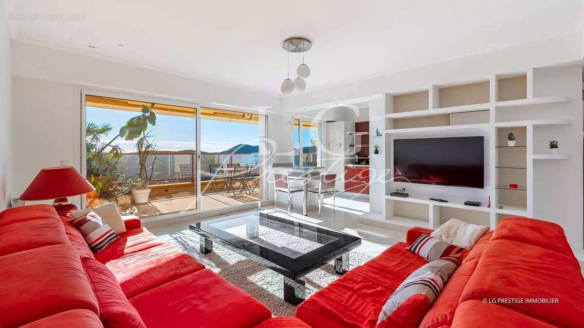 Appartement à MANDELIEU-LA-NAPOULE