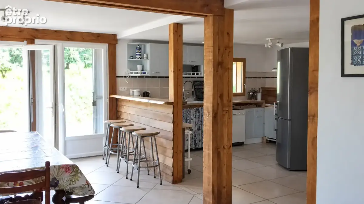 Propriété avec vue, au calme sur plus de 4 hectares - photo 13