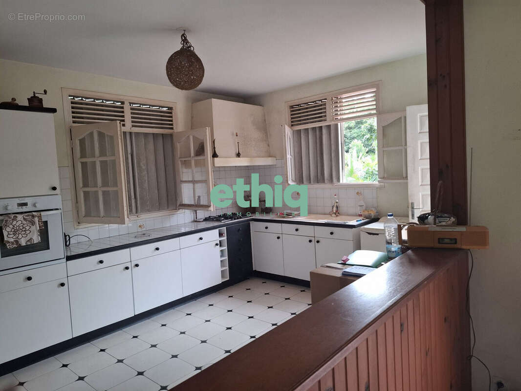 Appartement à BAIE-MAHAULT