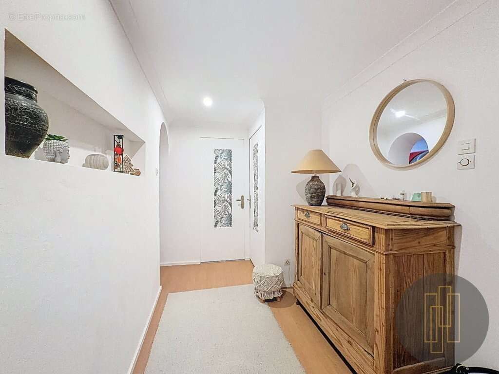Exclusivité - Villefranche hypercentre - Appartement de charme - T4- 132.76 m² - photo 4