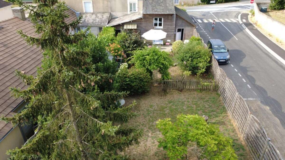 Maison de charme – 90 m² – 3 chambres – jardin clos – garage – PONTVALLAIN (72) - photo 9