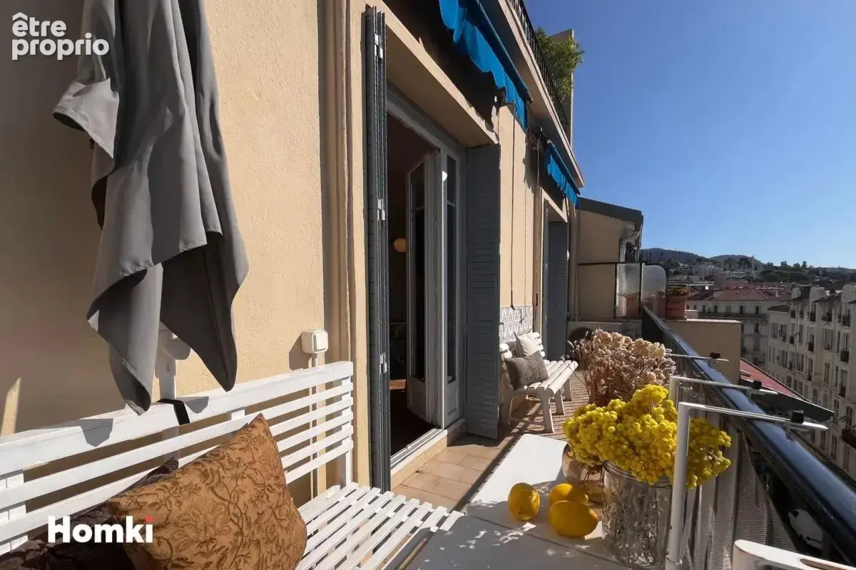 Appartement T3 rénové par une artiste – terrasse plein sud - photo 2