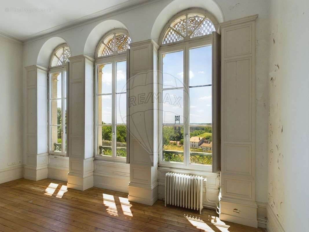 Maison à TONNAY-CHARENTE