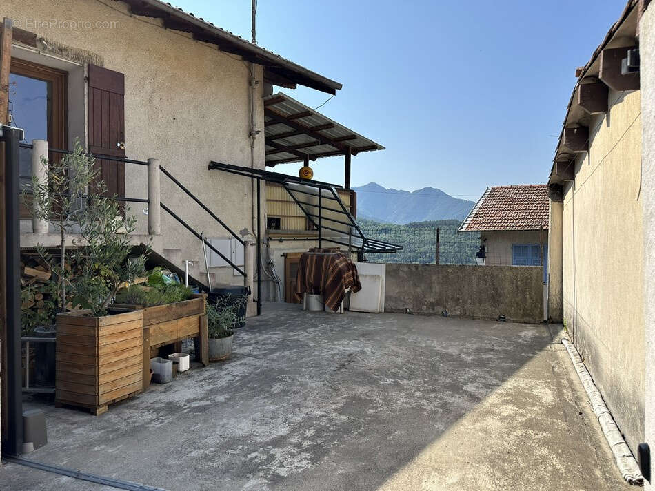 Belle Maison de village 3 pièces avec terrasse et garage - photo 9