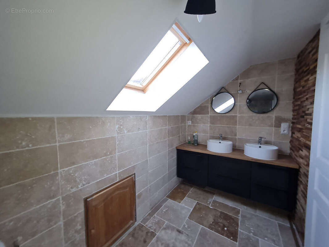 Proche MAINTENON  Maison de style bourgeoise de 83 m² avec jardin. - photo 7